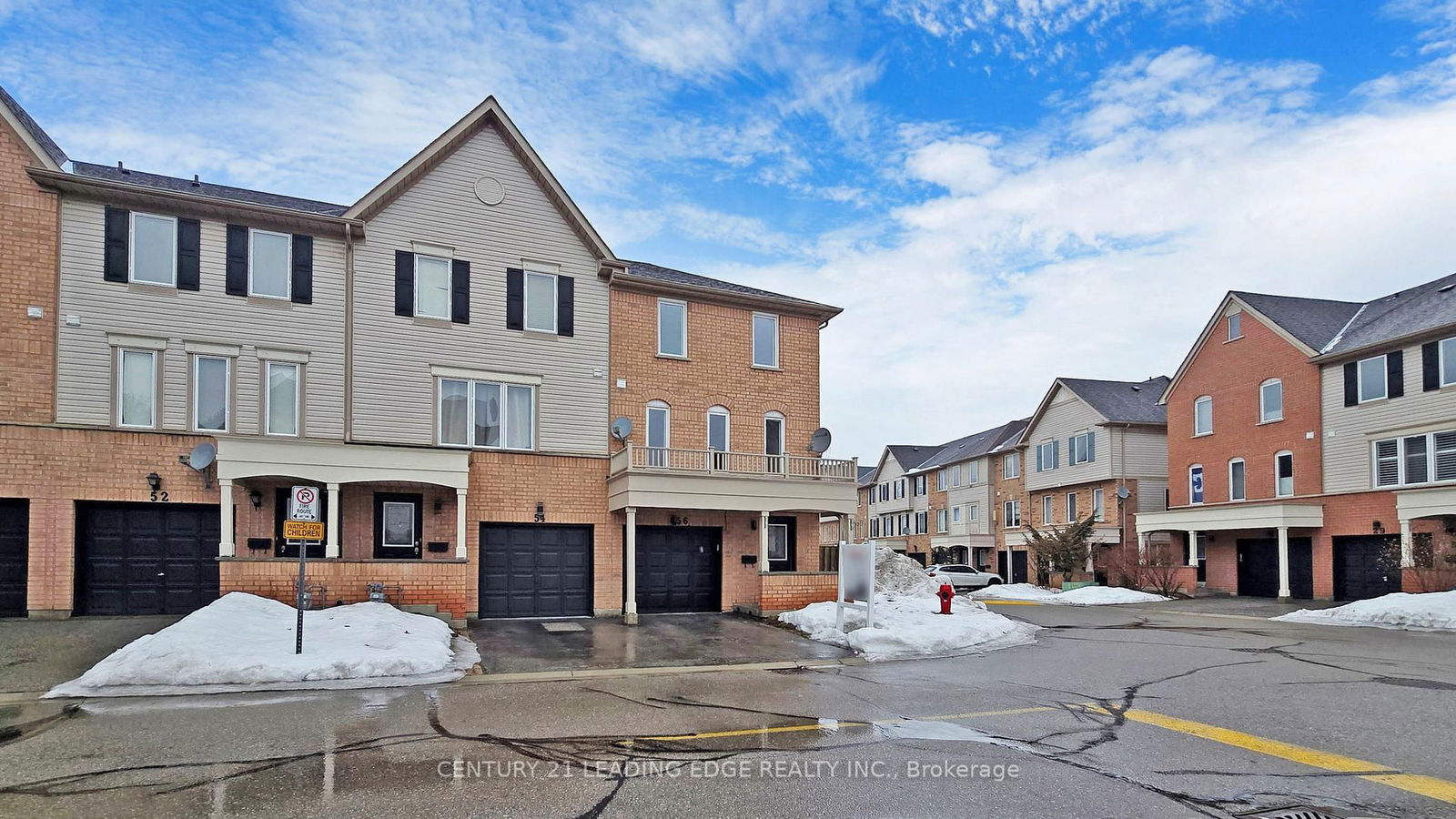 Townhouse sold at 56 Spraggins Lane, Ajax, Central, L1T 4H2 - MLS: E12005089