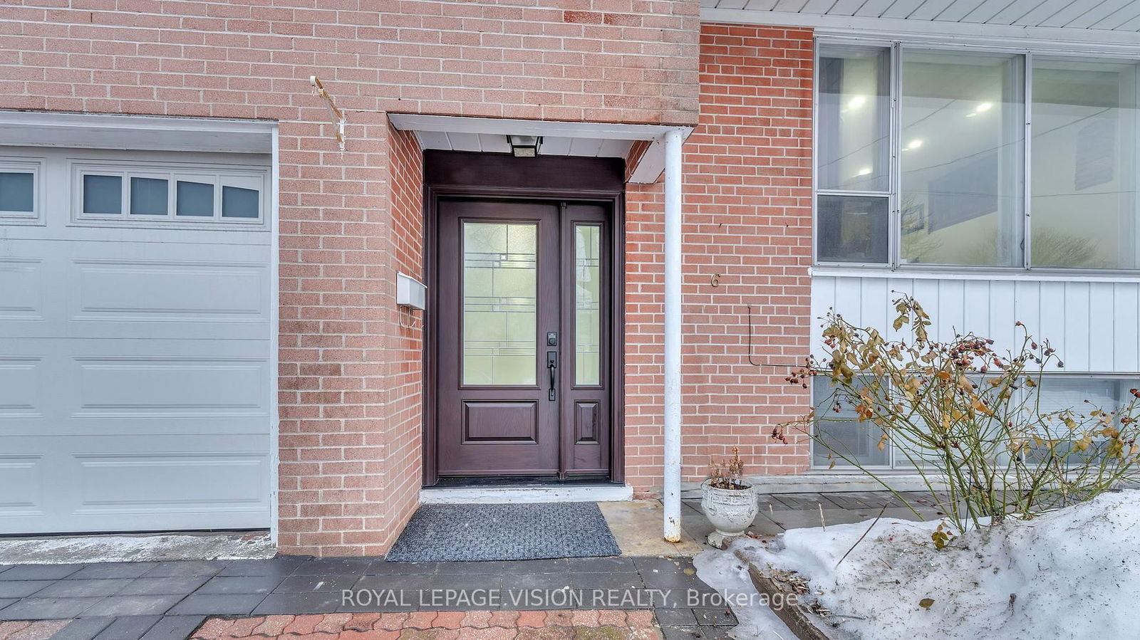 Detached House for sale at 6 Dubarry Avenue, Toronto, West Hill, M1E 3G8 - MLS: E12005328