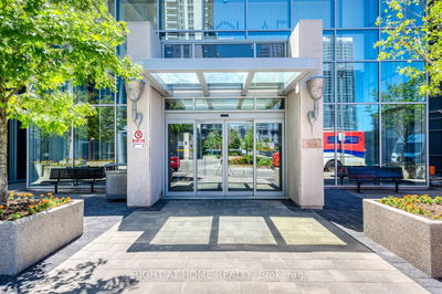 Unit 702 — 125 Village Green Sq, Toronto - Agincourt South-Malvern West image-0-1