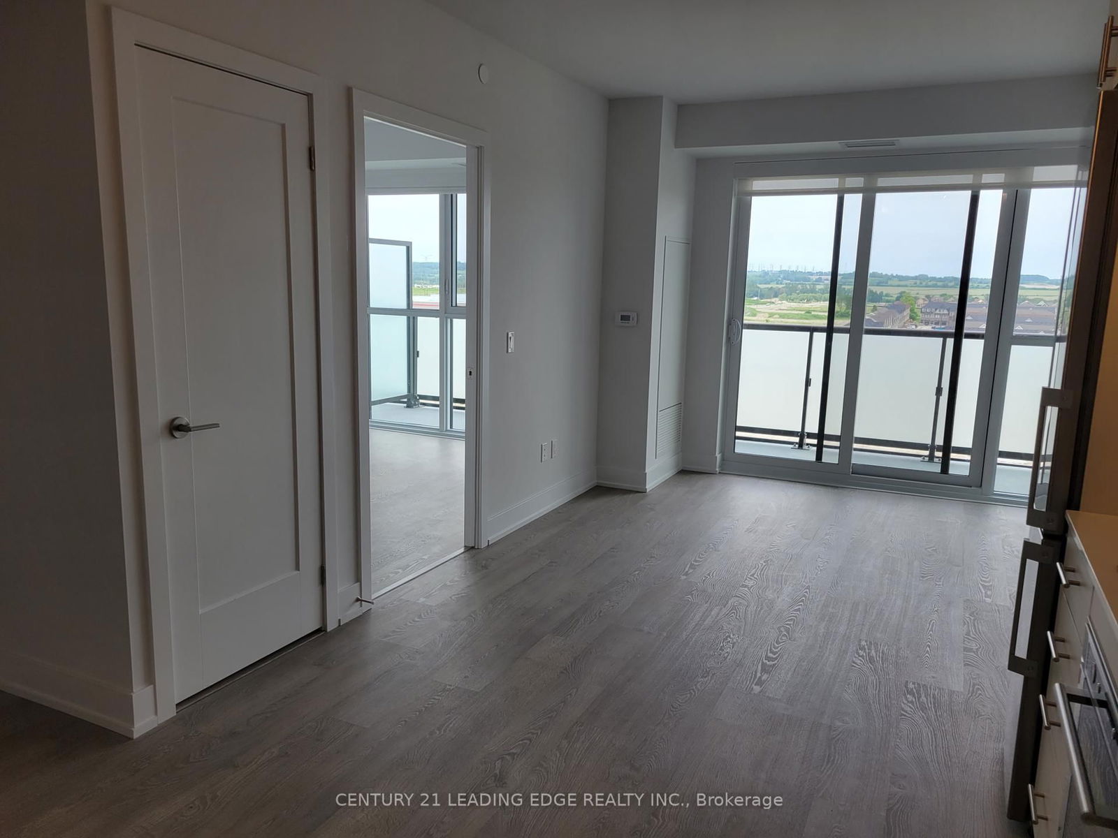 Condo for lease at #812-2550 Simcoe Street, Oshawa, Windfields, L1L 0R5 - MLS: E12006309