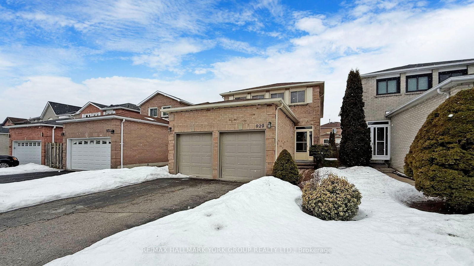 Detached House for sale at 929 Rambleberry Avenue, Pickering, Liverpool, L1V 5Y9 - MLS: E12006711