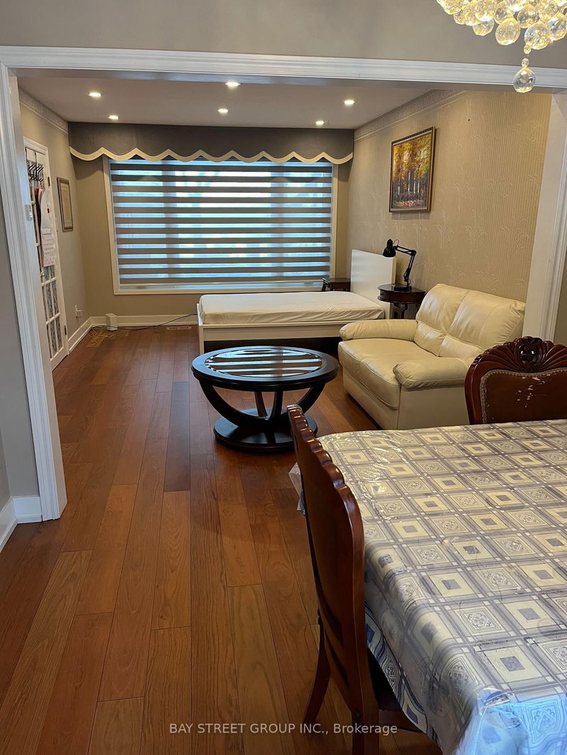 home for lease on Main-4412 Lawrence Avenue E