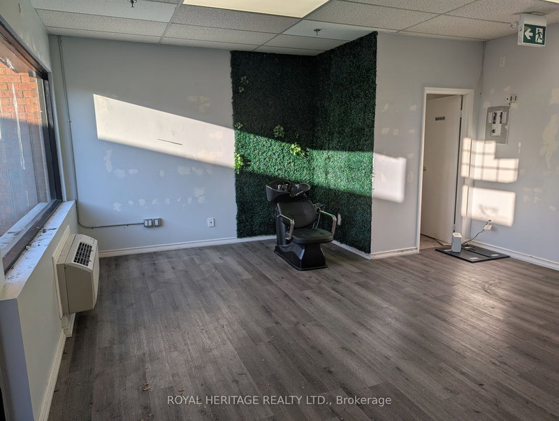 3 - 153 Brock St N, Whitby, L1N 4H3 | Image 2