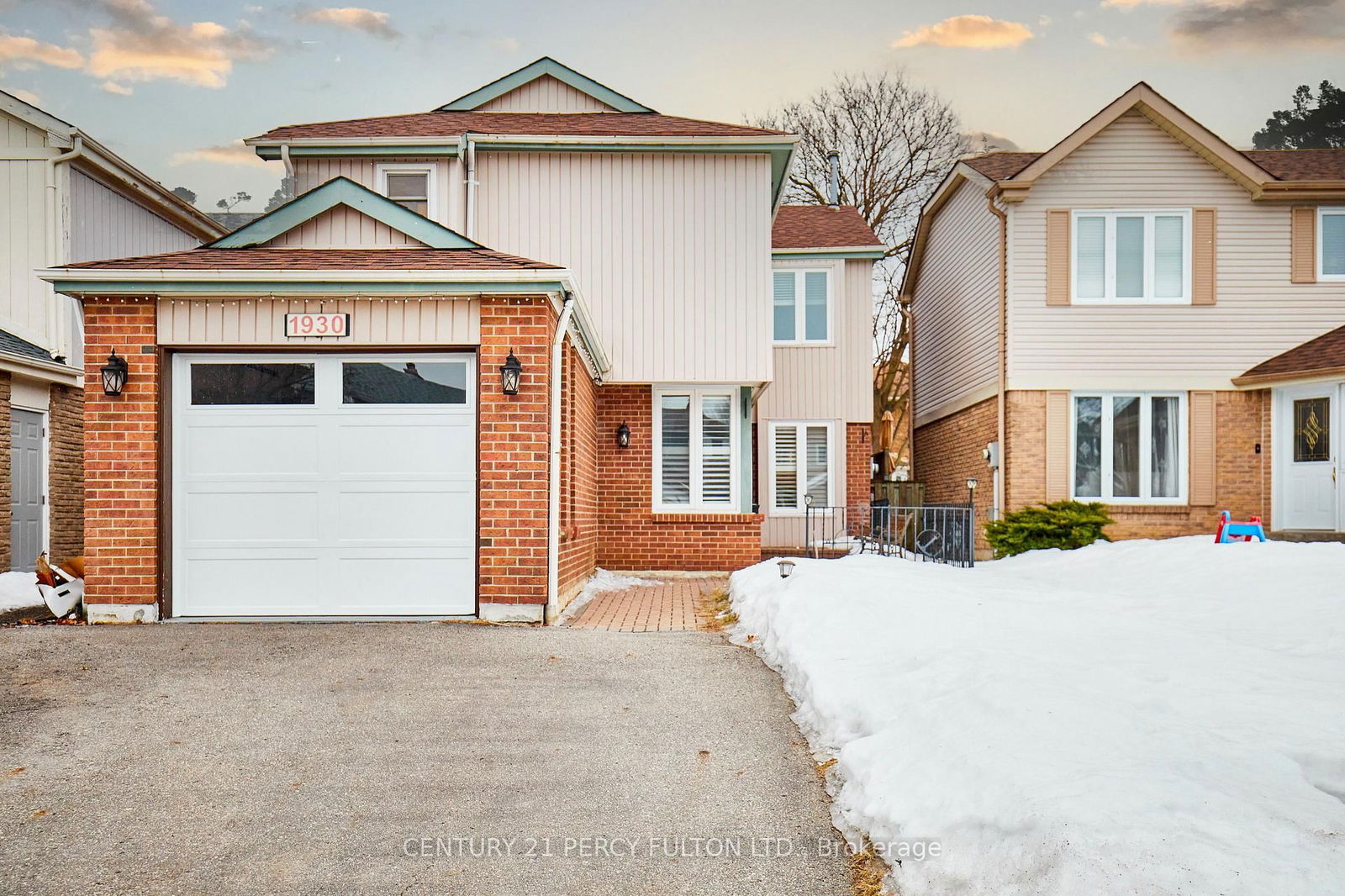 Detached House for sale at 1930 Parkside Drive, Pickering, Amberlea, L1V 3N5 - MLS: E12007663