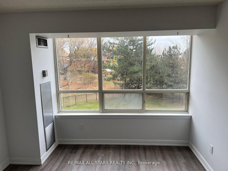 206 - 5 Greystone Walk Dr, Toronto, M1K 5J5 | Image 2