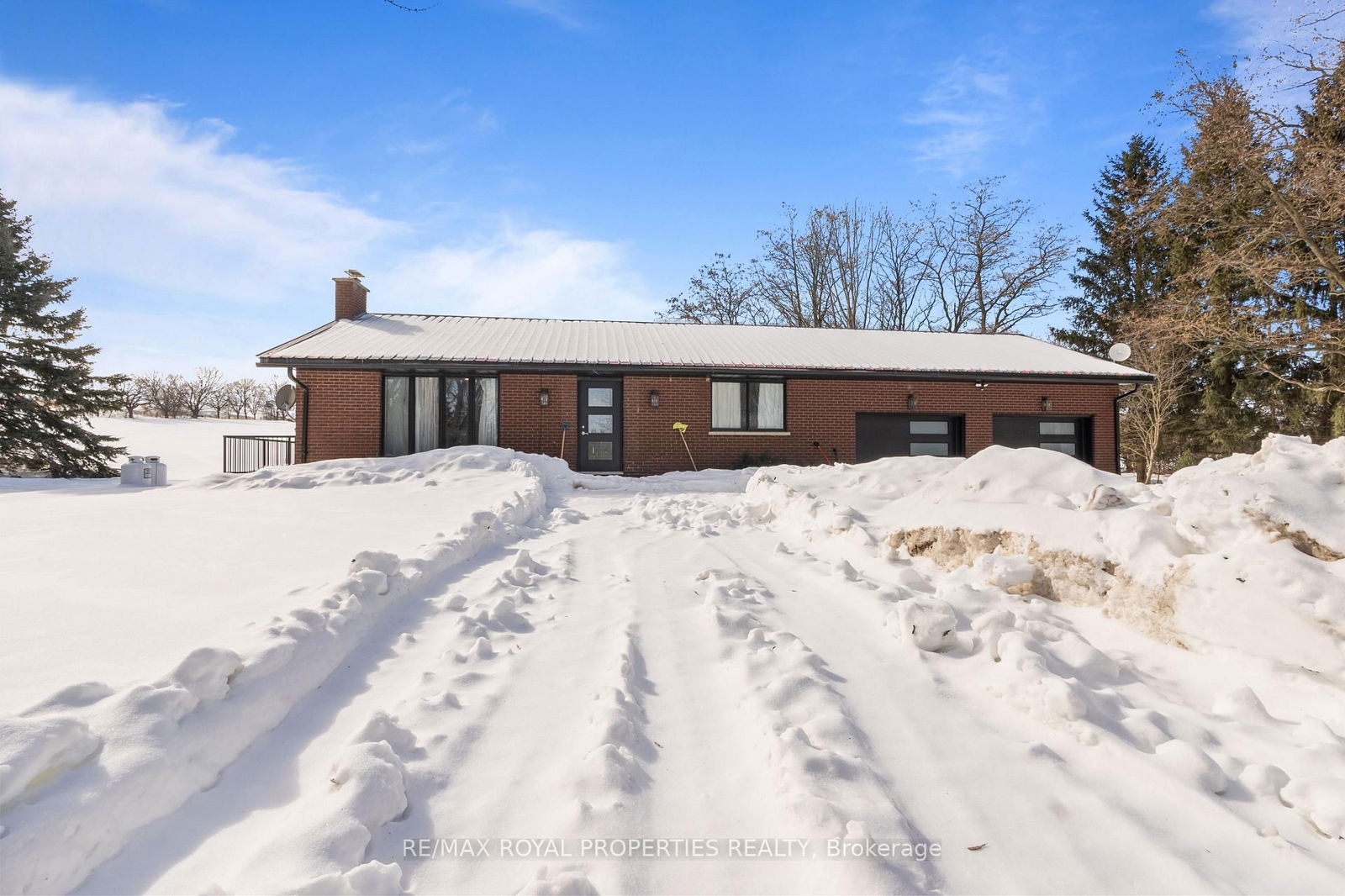 Building at 10950 Simcoe Street, Scugog, Rural Scugog