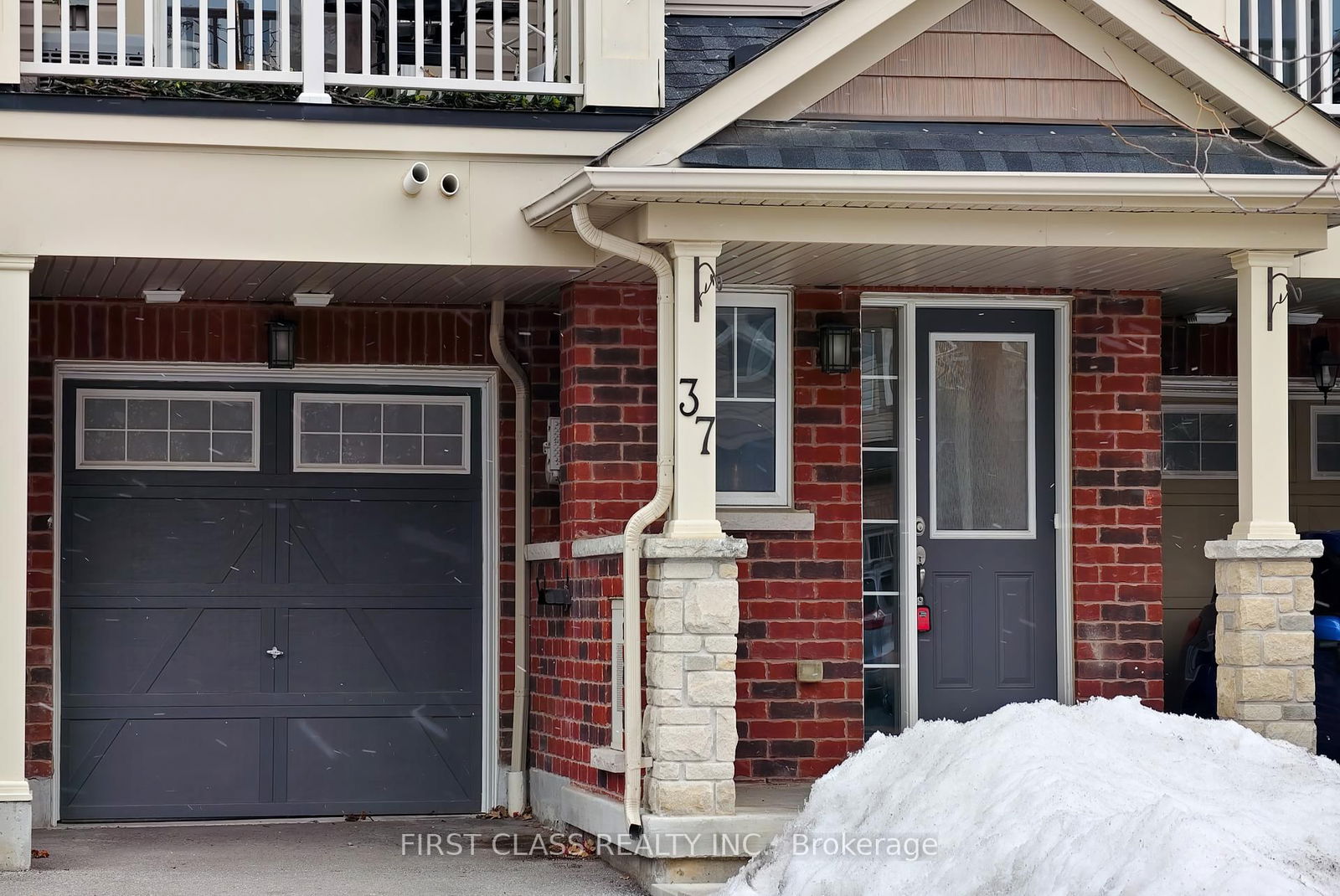 Townhouse for sale at 37 Great Gabe Crescent, Oshawa, Windfields, L1L 0E7 - MLS: E12008461