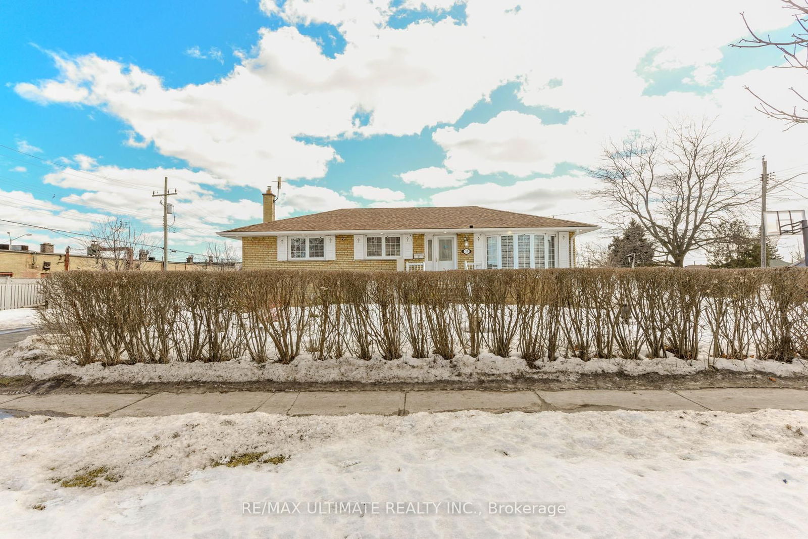 Detached House for sale at 37 Sylla Avenue, Toronto, Wexford-Maryvale, M1R 4W6 - MLS: E12010807