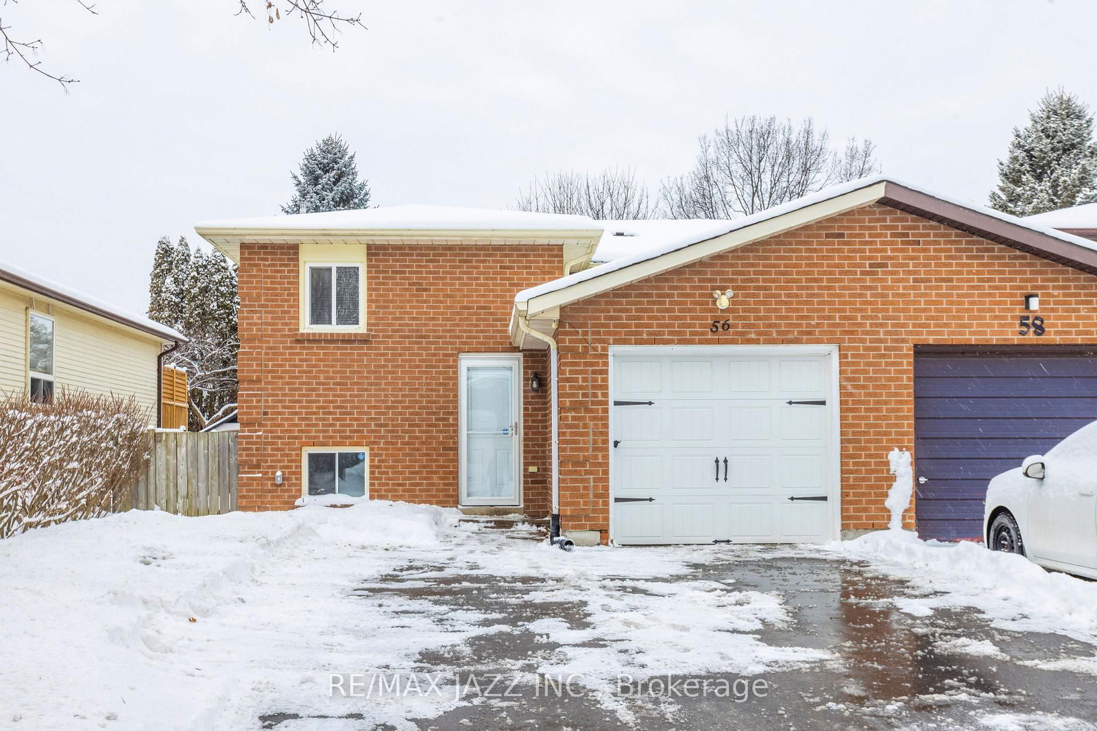 Semi-Detached House for sale at 56 Hartsfield Drive, Clarington, Courtice, L1E 1L8 - MLS: E12010869