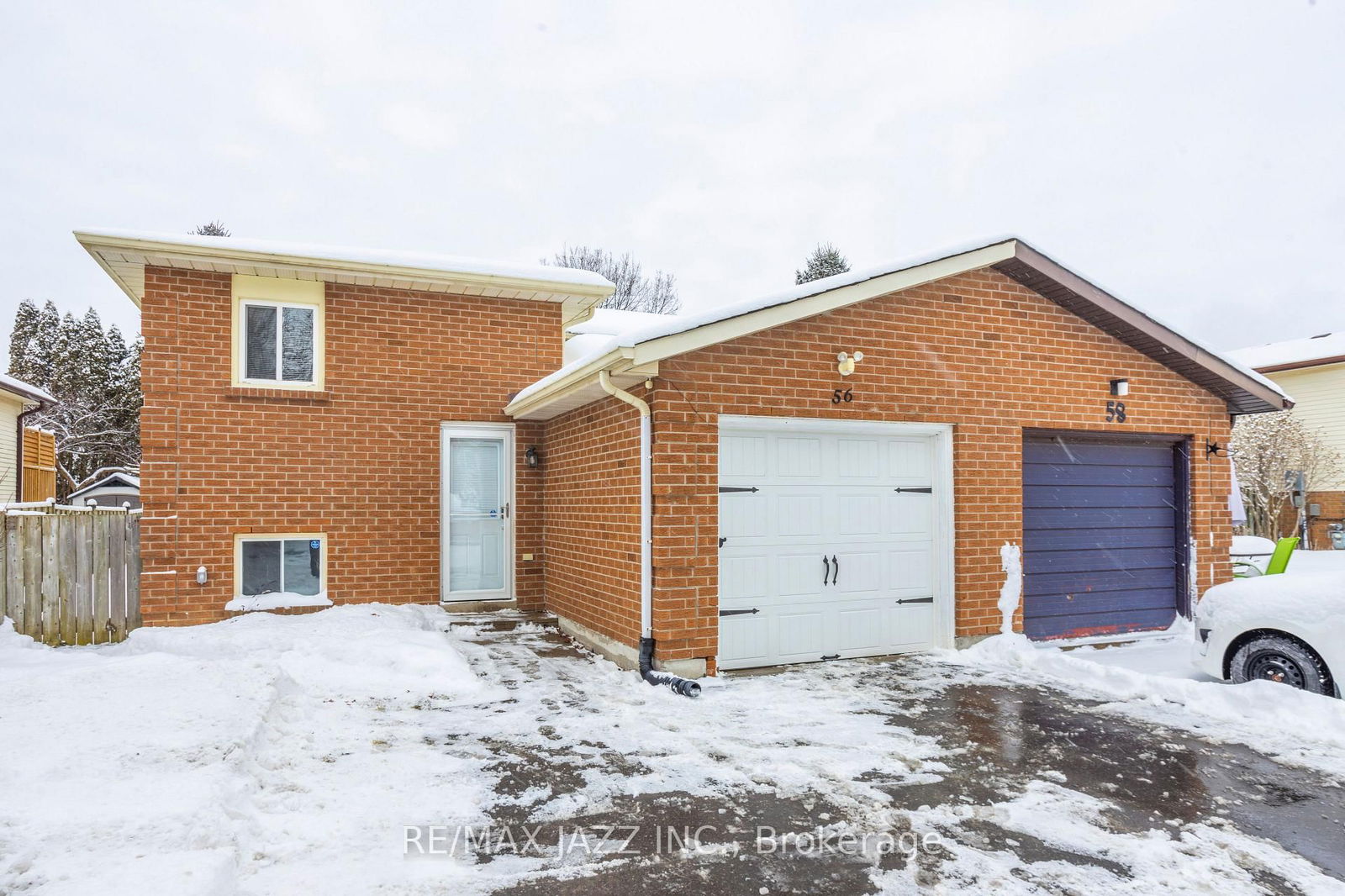 Semi-Detached House for sale at 56 Hartsfield Drive, Clarington, Courtice, L1E 1L8 - MLS: E12010869