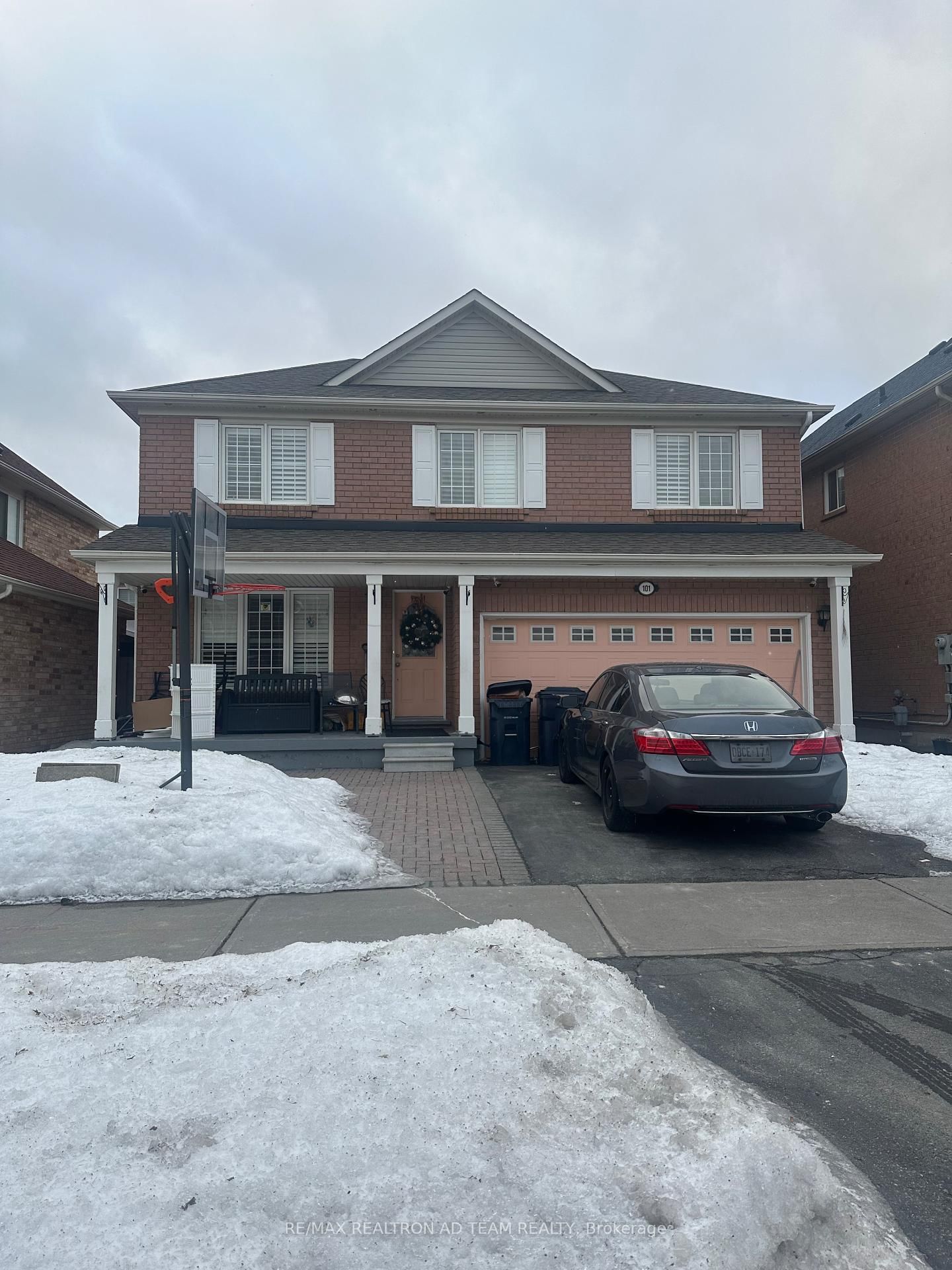 Detached House for lease at 101 Knotwood Crescent, Toronto, Rouge E11, M1X 1V8 - MLS: E12011163