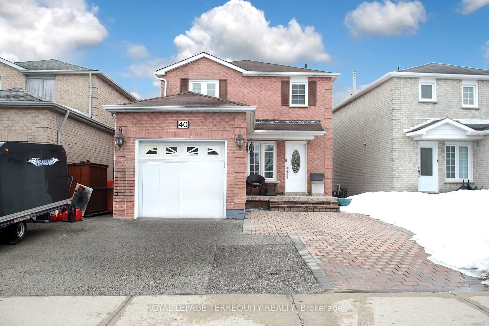 Detached House for sale at 40 Large Crescent, Ajax, Central, L1T 2S9 - MLS: E12011249