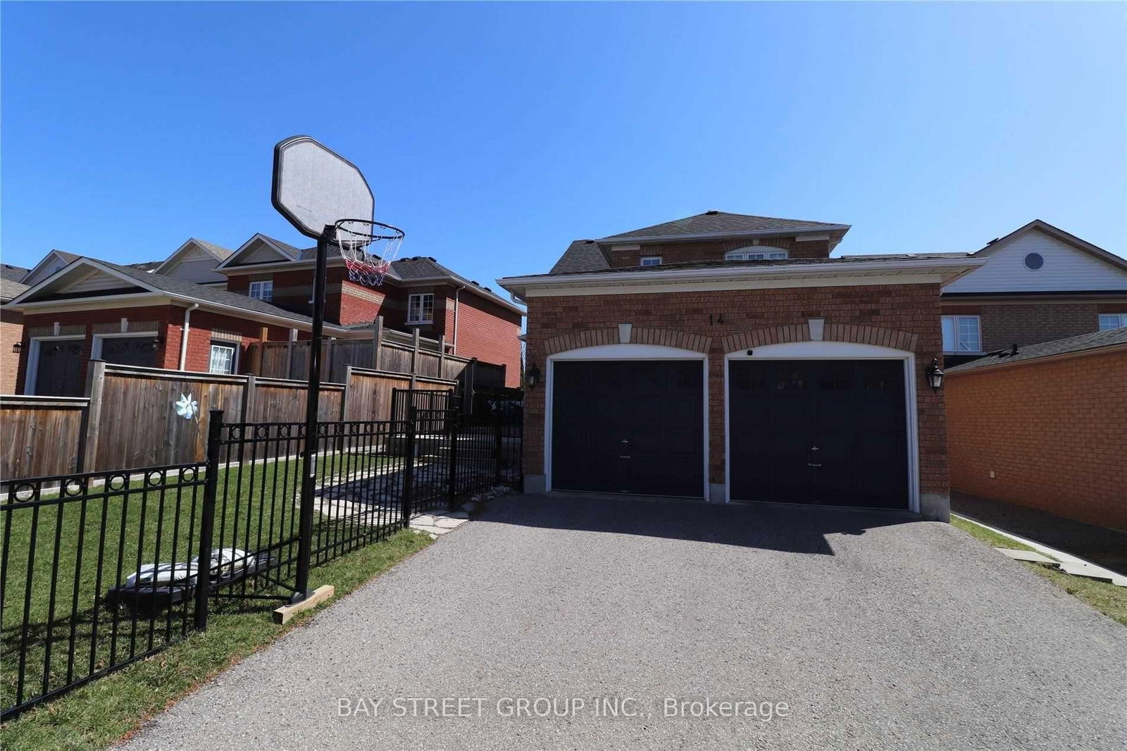 Detached House for lease at 14 Mccartney Avenue, Whitby, Williamsburg, L1R 2Y3 - MLS: E12011435