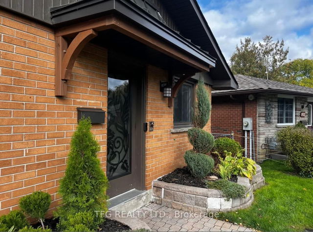 937 Walnut Court
