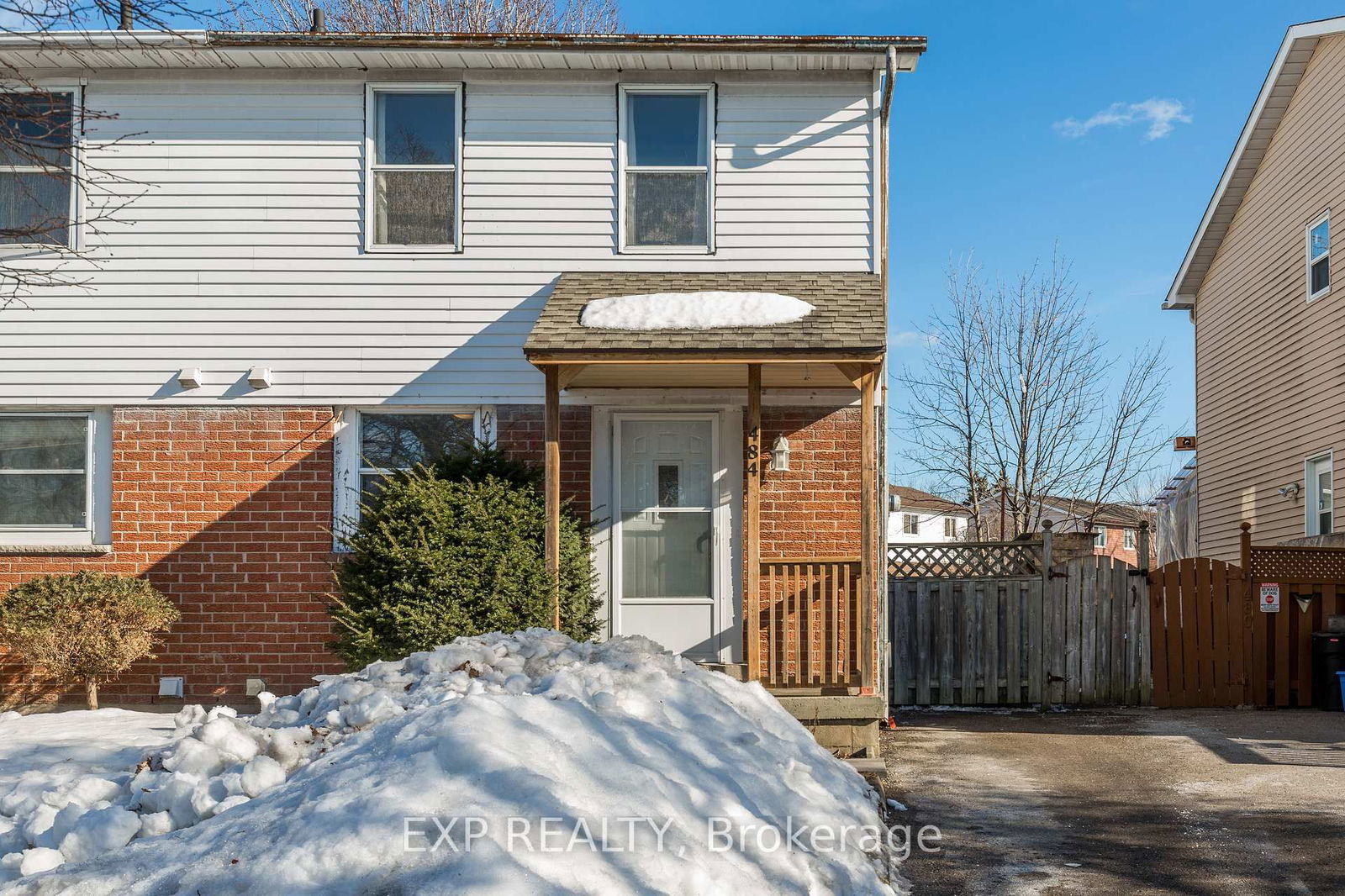 Semi-Detached House sold at 484 Laval Drive, Oshawa, Vanier, L1J 6P2 - MLS: E12011744