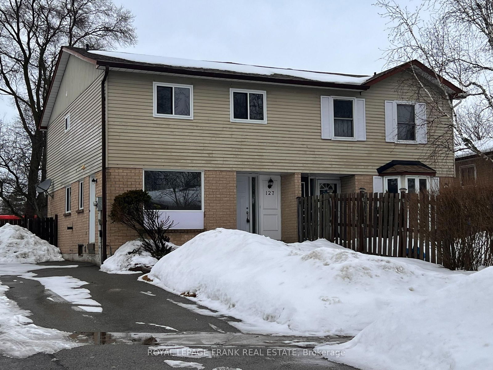 Building at 127 Blossom Court, Scugog, Port Perry