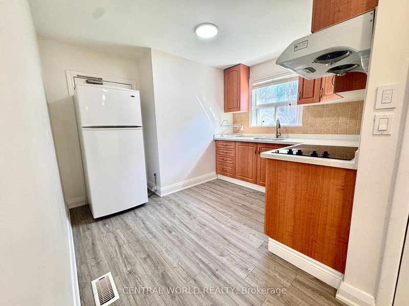 Main - 119 Earlton Rd, Toronto, M1T 2R8 | Image 2