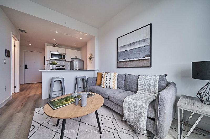 home for lease on 302-2382 Kingston Road