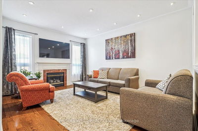 52 Blackfriar Ave, Whitby - Brooklin image-0-1