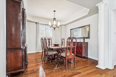52 Blackfriar Ave, Whitby - Brooklin image-0-2
