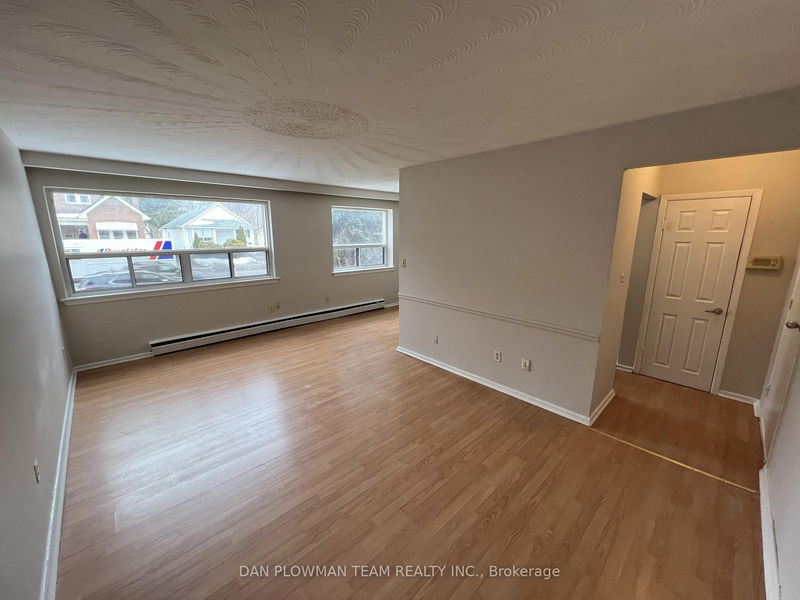 home for lease on 108-170 Park Road S