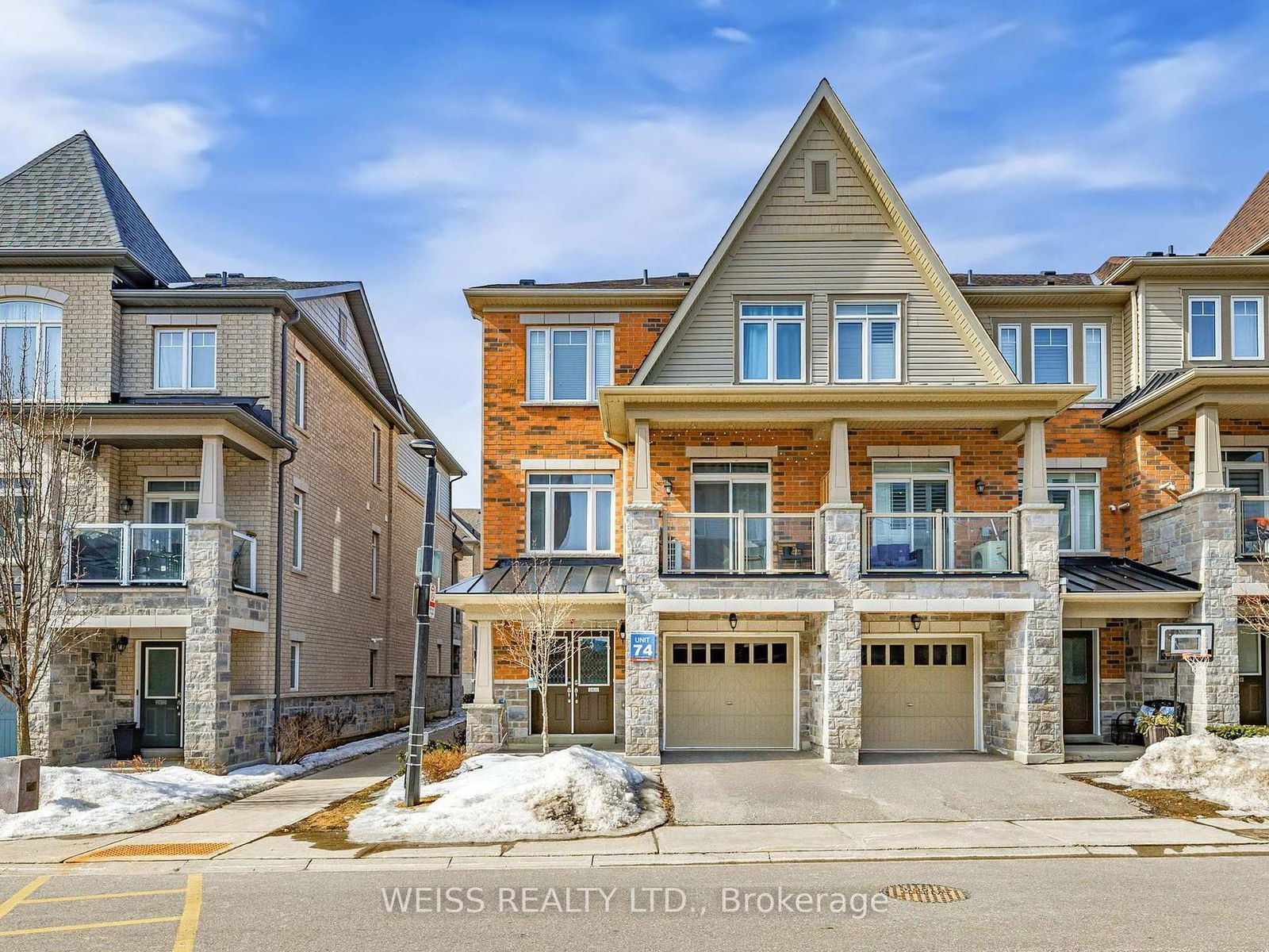 Townhouse for sale at 115-2420 Nantucket Chse, Pickering, Duffin Heights, L1X 0E5 - MLS: E12013473