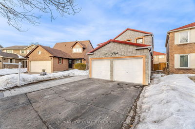 50 Fishery Rd, Toronto - Highland Creek image-0-2