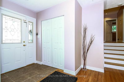 61 Kentish Cres, Toronto - Agincourt South-Malvern West image-0-4