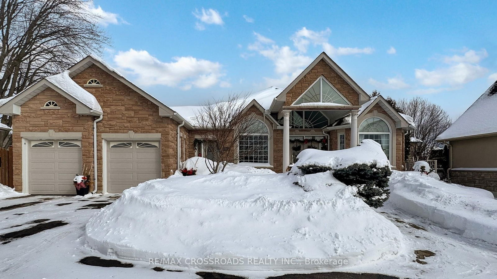 Detached House for sale at 3531 Garrard Road, Whitby, Rolling Acres, L1R 3L1 - MLS: E12013811