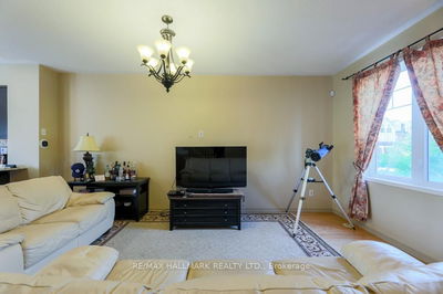 95 John Bell Cres, Toronto - Clairlea-Birchmount image-0-3