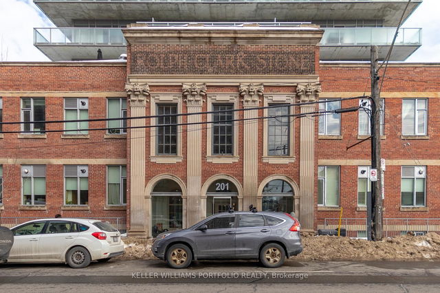 237 - 201 Carlaw Avenue