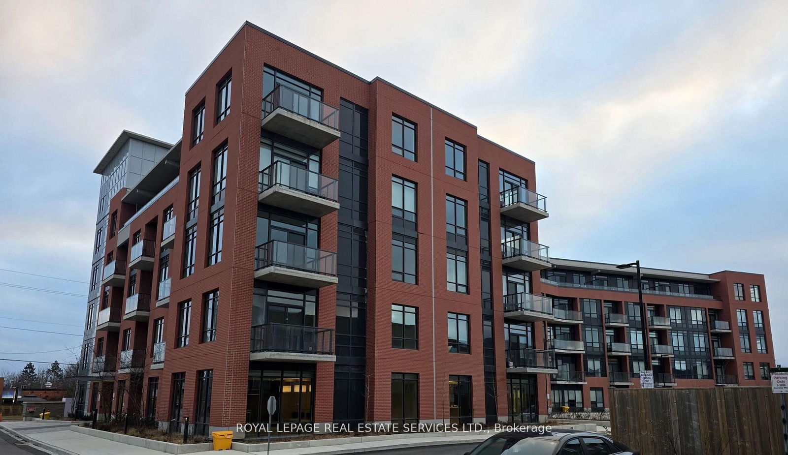 Condo for lease at 518-1010 Dundas Street, Whitby, Pringle Creek, L1N 2K2 - MLS: E12014243