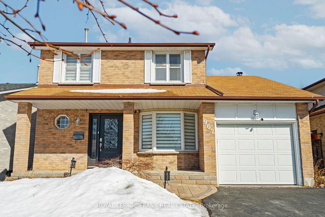 962 Roundelay Drive