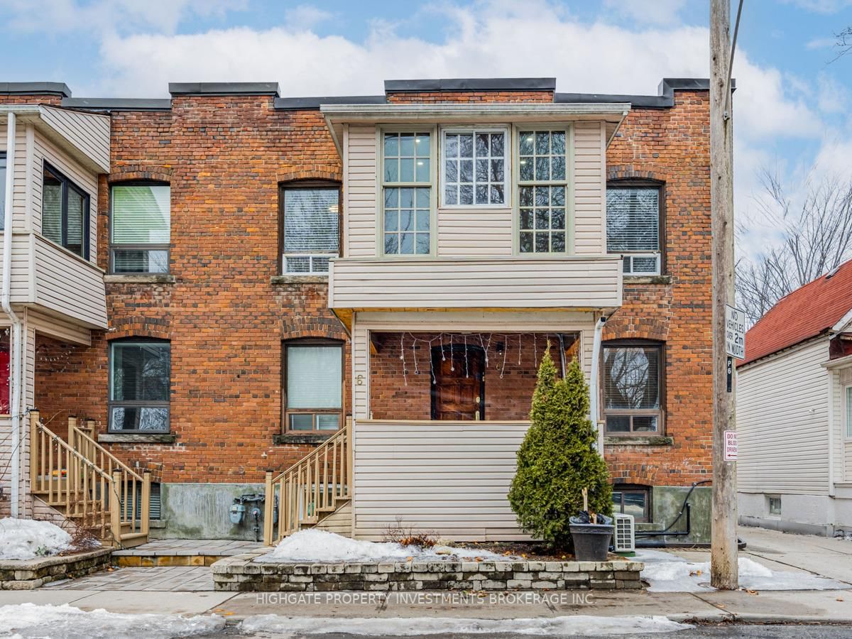 Semi-Detached House leased at Upper-6 Kew Beach Avenue, Toronto, The Beaches, M4L 1B7 - MLS: E12014445