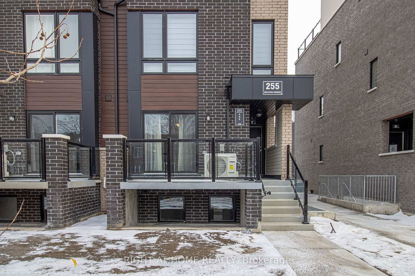 Townhouse for lease at 2-255 McLevin Avenue, Toronto, Malvern, M1B 0E8 - MLS: E12014806