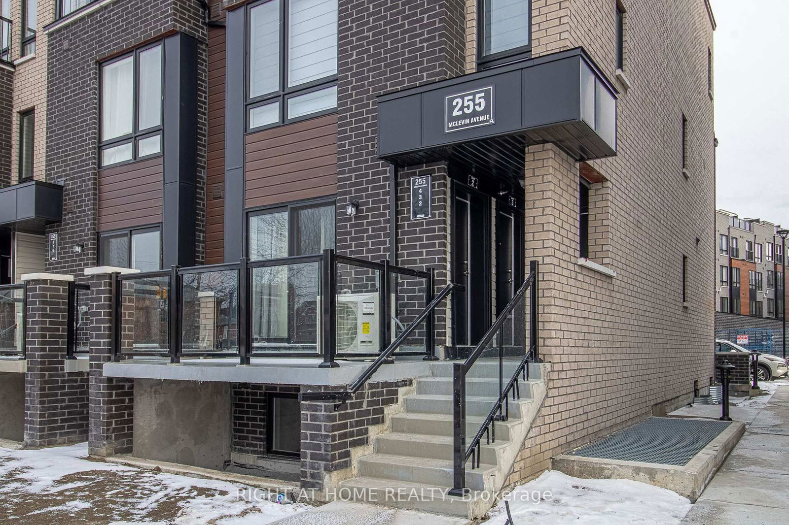 Townhouse for lease at 2-255 McLevin Avenue, Toronto, Malvern, M1B 0E8 - MLS: E12014806