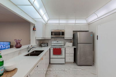 Unit 2811 — 88 Corporate Dr, Toronto - Woburn image-0-3