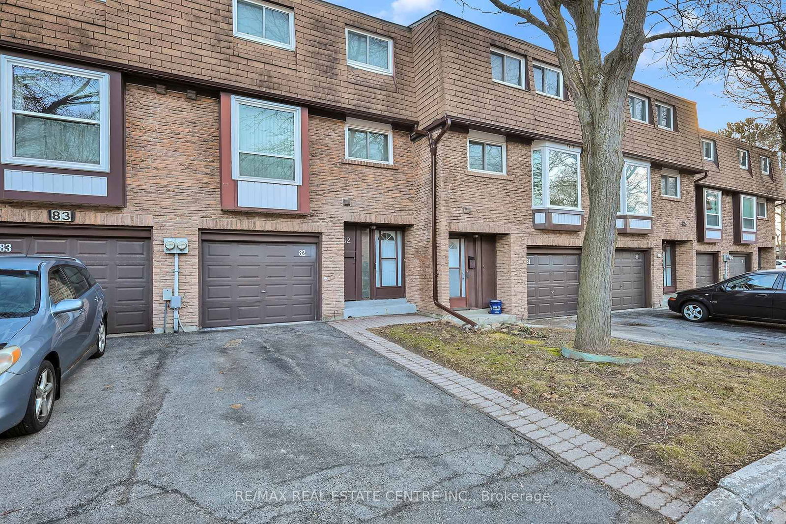 Townhouse for sale at 82-222 Pearson Street, Oshawa, O'Neill, L1G 7C6 - MLS: E12015301