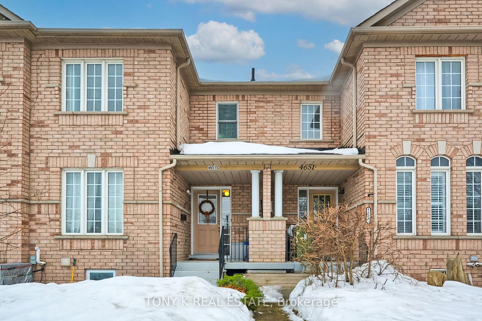 Townhouse sold at 4651C Kingston Road, Toronto, West Hill, M1E 2P8 - MLS: E12015422