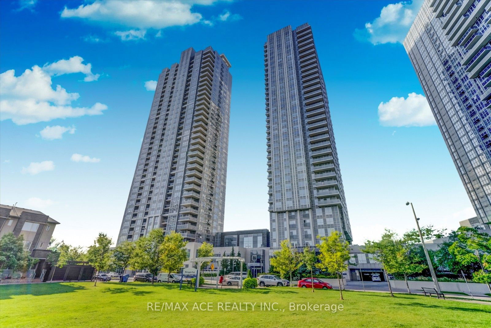 Condo for sale at 420-275 Village Green Square, Toronto, Agincourt South-Malvern West, M1S 0L8 - MLS: E12015793