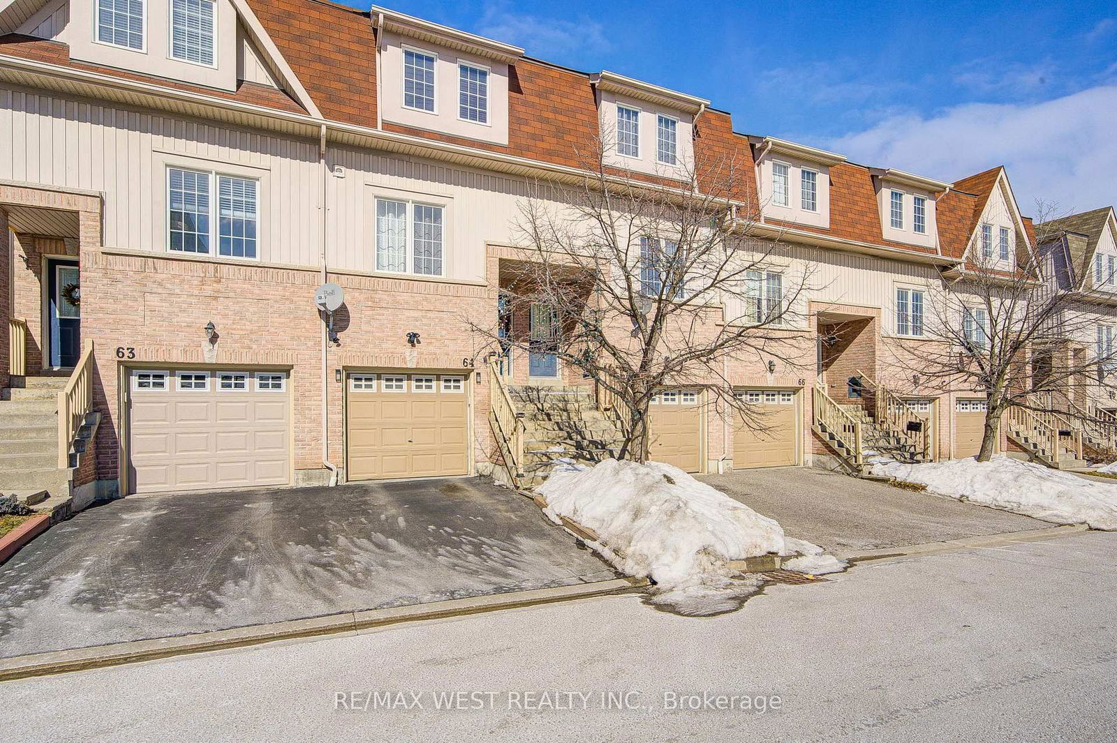 Townhouse for sale at 65-735 Sheppard Avenue, Pickering, Woodlands, L1V 7K5 - MLS: E12015850