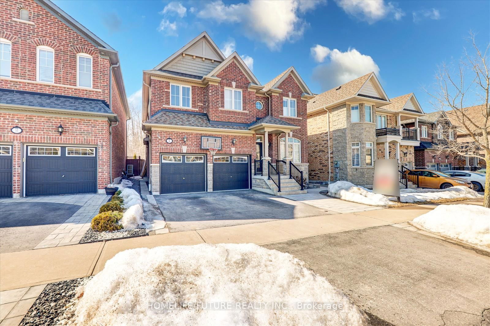 Detached House for sale at 4 Bignell Crescent, Ajax, Northeast Ajax, L1Z 0P7 - MLS: E12015903