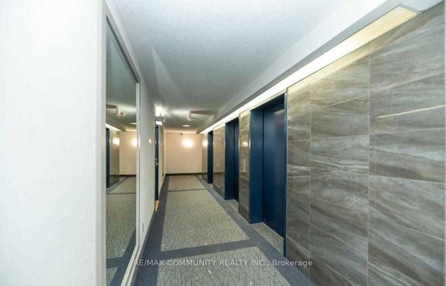 Lph04 - 2460 Eglinton Avenue