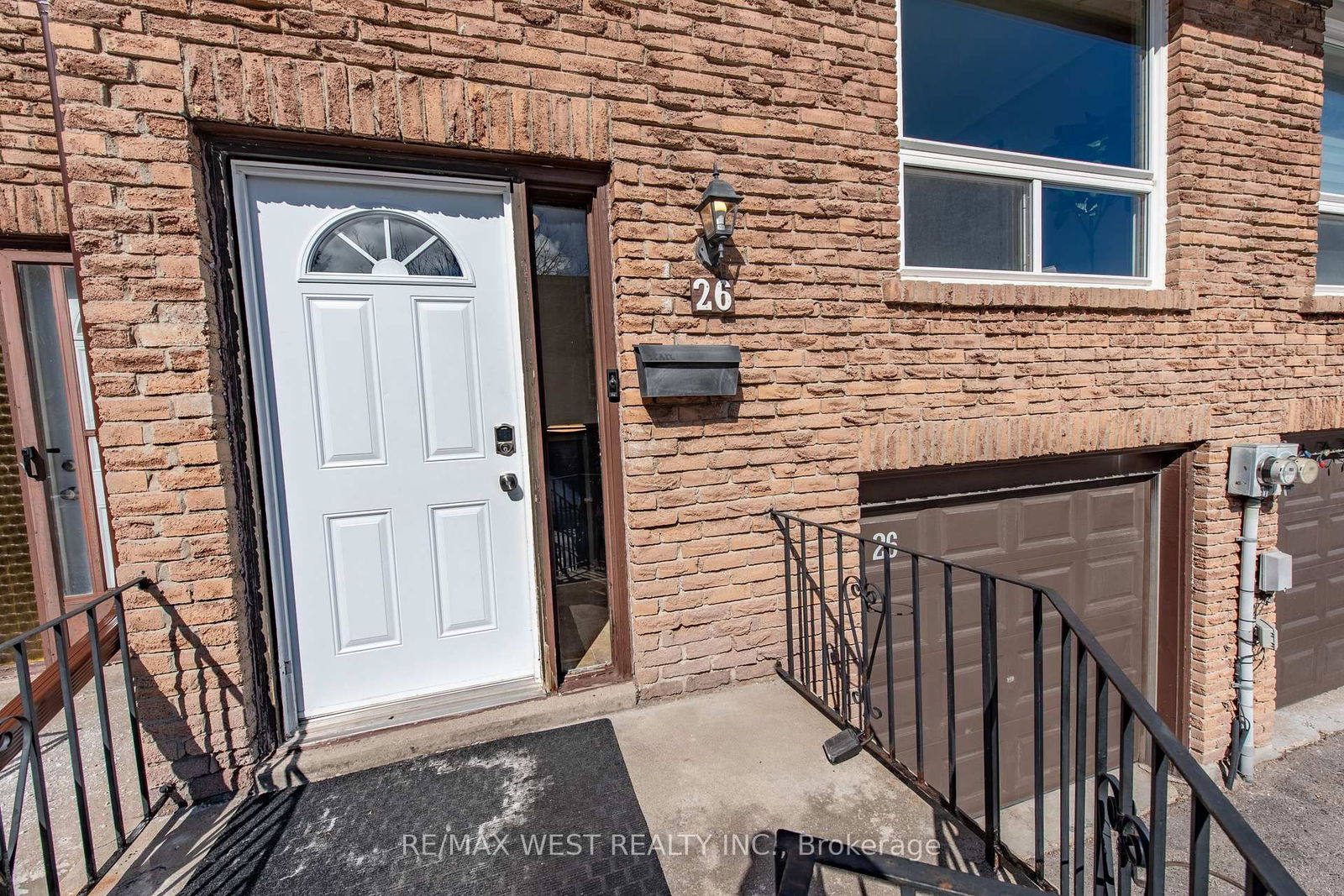 Townhouse for sale at 26-222 Pearson Street, Oshawa, O'Neill, L1G 7C6 - MLS: E12016266