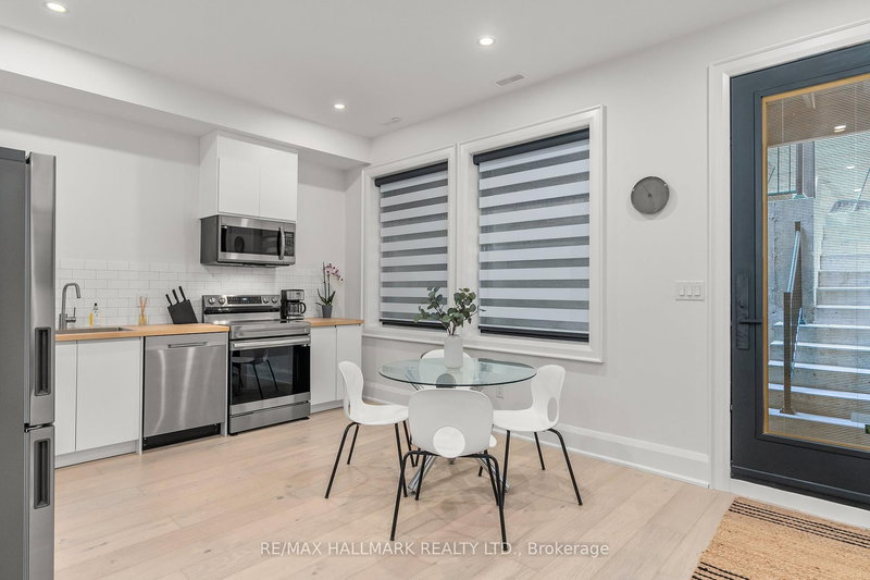 12 Glenside Ave, Toronto, M4L 2T5 | Image 3