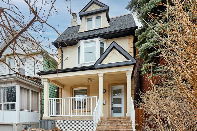 815 Carlaw Avenue