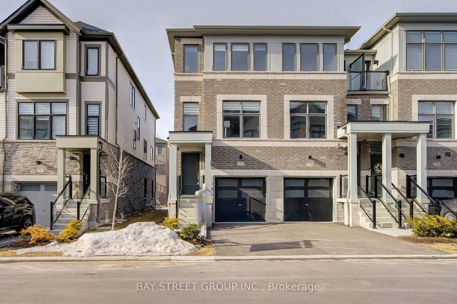 Property at 776 Kootenay