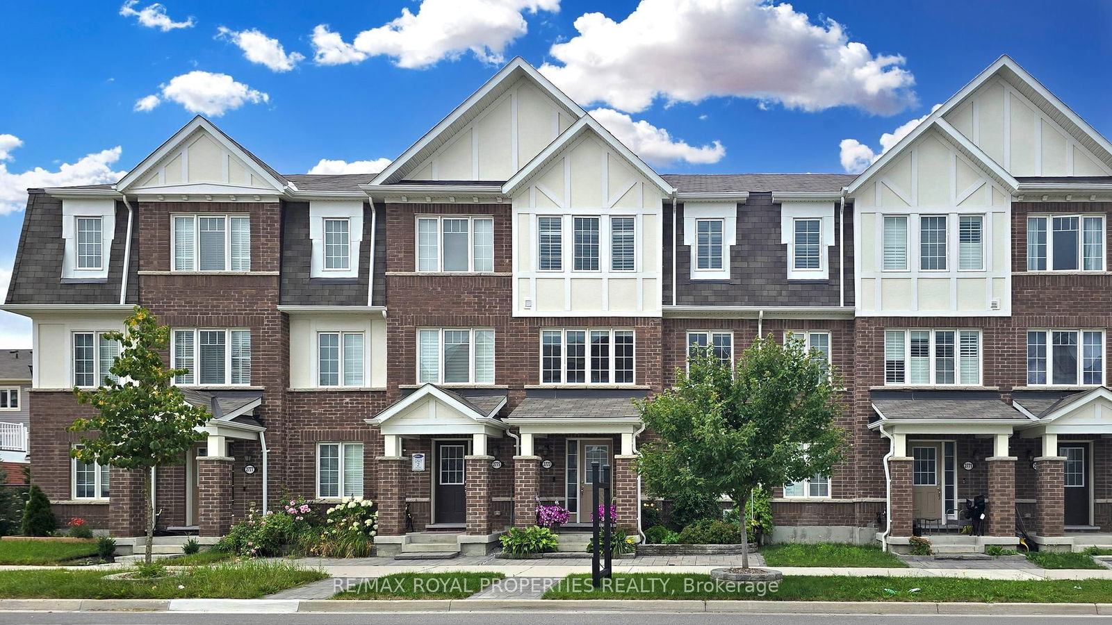 Townhouse for sale at 2773 Sapphire Drive, Pickering, Rural Pickering, L1X 0G2 - MLS: E12019958