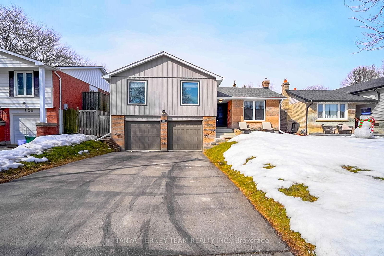 Detached House for sale at 125 Guthrie Crescent, Whitby, Lynde Creek, L1P 1A6 - MLS: E12020213