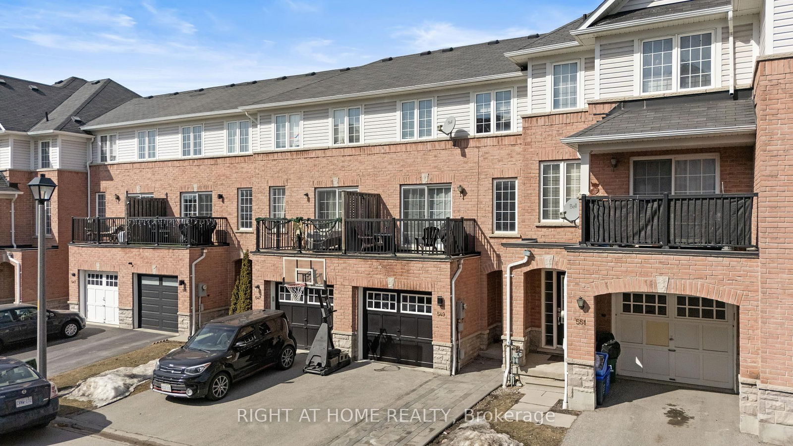 Townhouse for sale at 549 Rossland Road, Ajax, Central East, L1Z 0K7 - MLS: E12020396